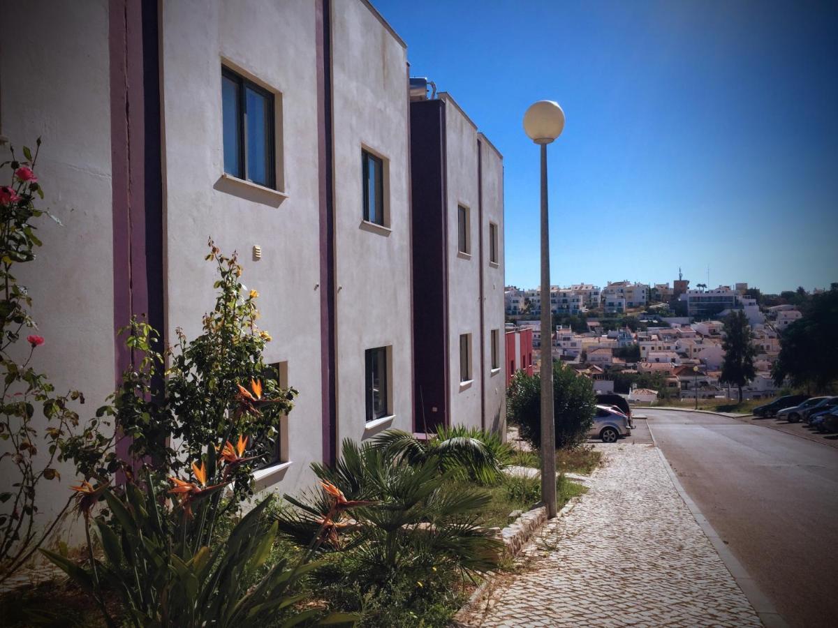 Apartment Beta - 2 Bedrooms, Private Rooftop Patio With Hot Tub, Bbq And View Ferragudo  Buitenkant foto